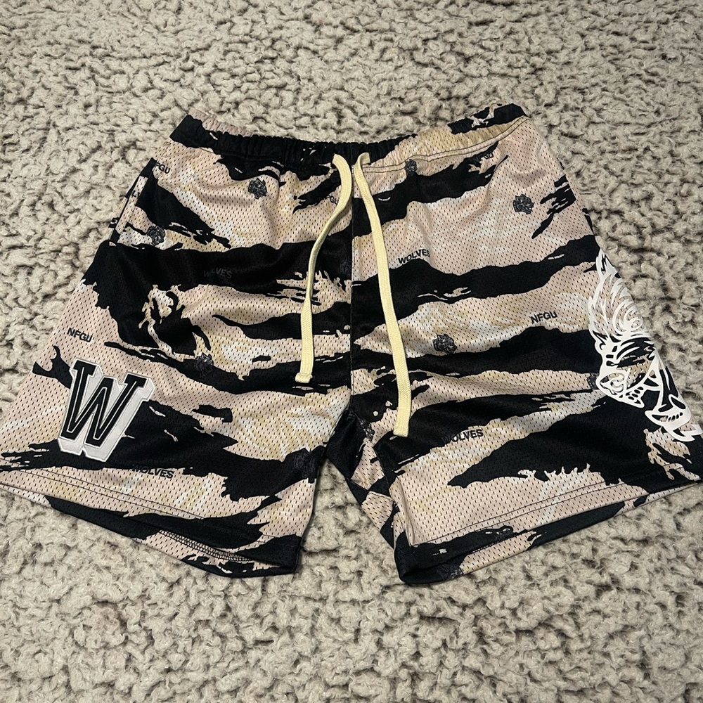 Darc Sport shorts. Mens size Large